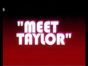 Zooskool Taylor Meet Taylor (Kinkcafe) artofzoo